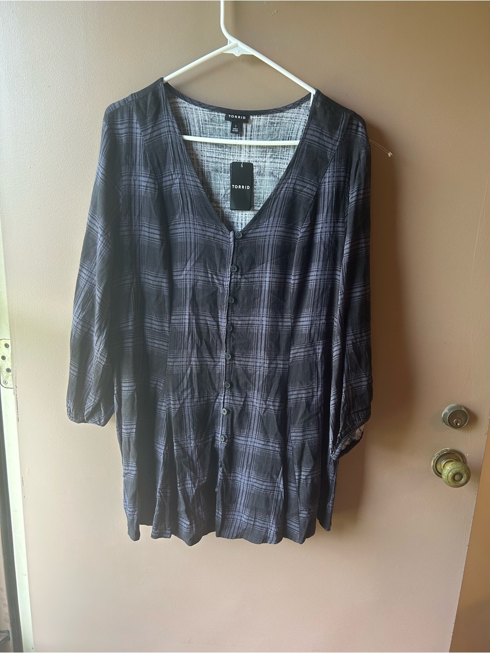 Torrid Long Sleeve Blouse size: 1x (14/16) NWT